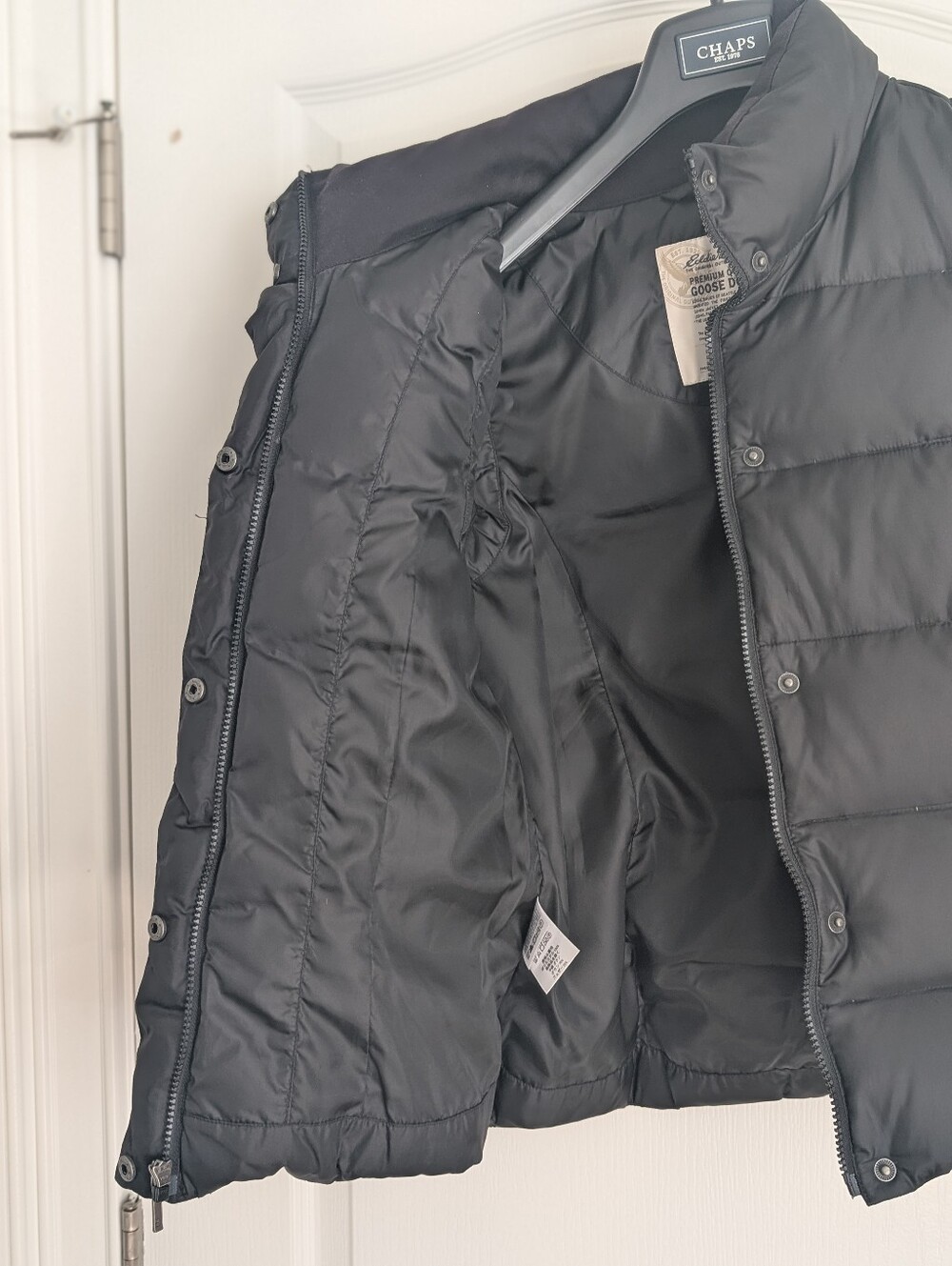 New Eddie Bauer Down Vest - Black -- Size M - Picture 5 of 12